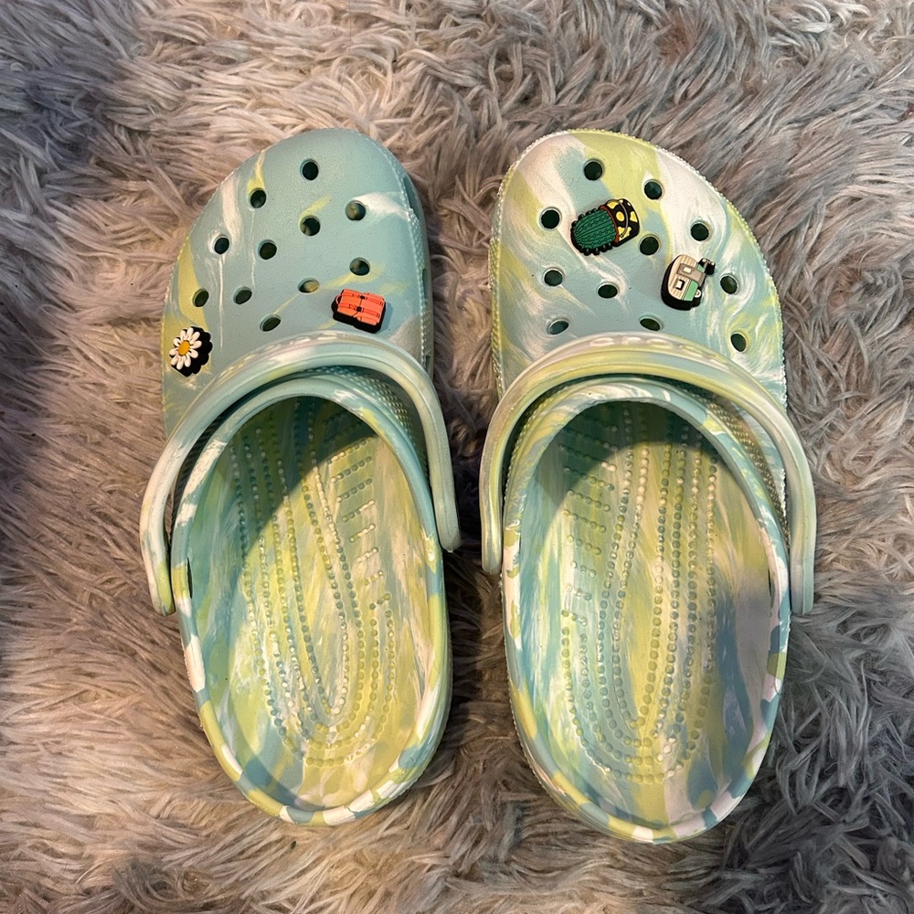 Crocs size7